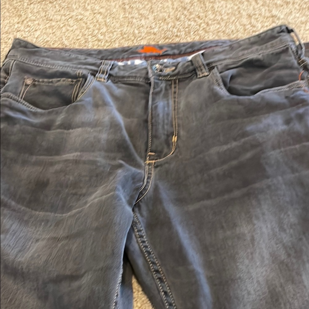 Men’s Tommy Bahama denim (gray/black)